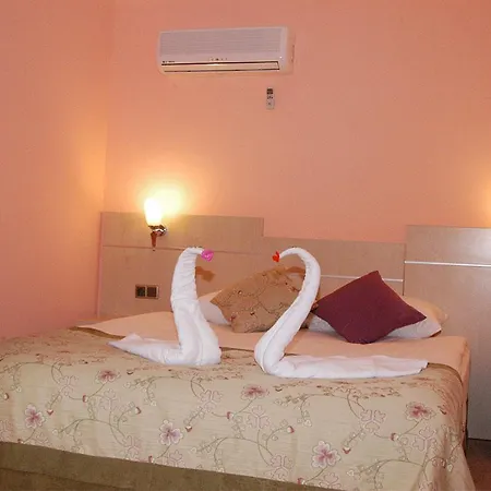 Zhotels Side Town مانافجات