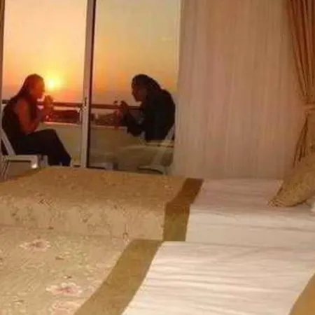 Sunbeach Hill Hotel 4*