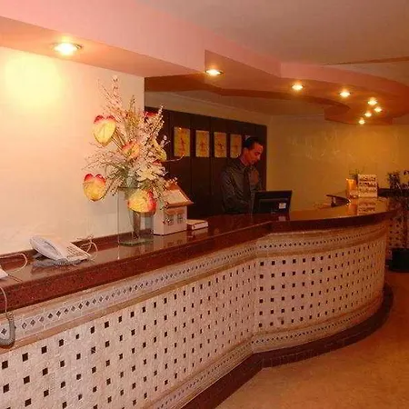Sunbeach Hill Hotel Side